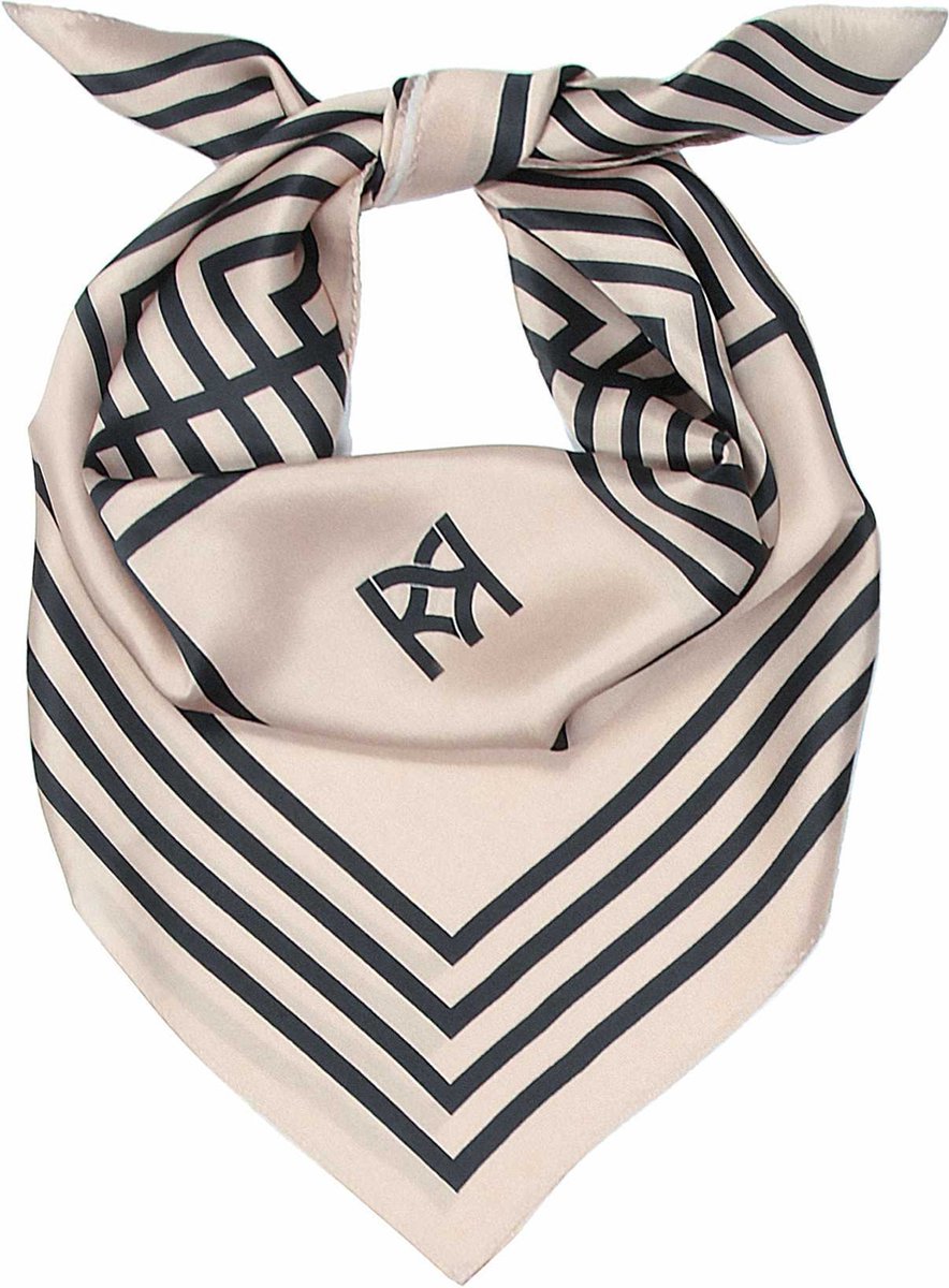 Beige zijden sjaal met geometrisch zwart patroon